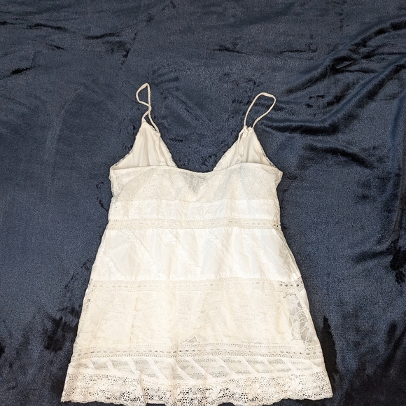 White lace camisole - Picture 2 of 2